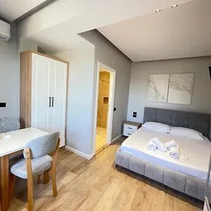 Casa de hóspedes Maison, Vlorë
